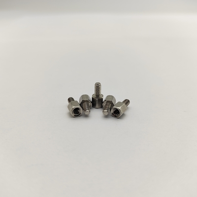 Εξακόσμητες αντίστοιχες μονάδες M2-M12 Χαλκός από ανοξείδωτο χάλυβα Προσαρμοσμένα μήκη PCB τοποθέτηση