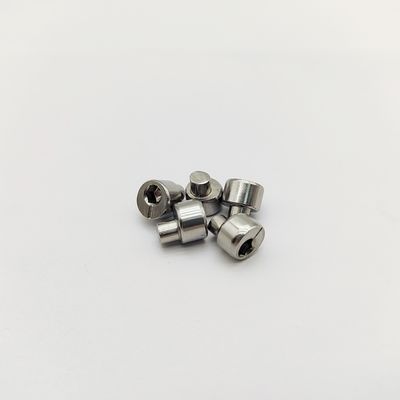 Εκκεντρική καρφίτσα κλειδαριού βαθμού 12.9 Hex Socket Εκκεντρικές βίδες ±1.5-3.0mm Offset Dacromet Coated Eccentric Locking Pin